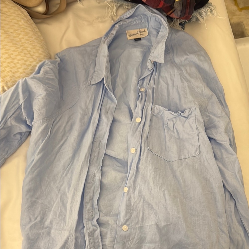 Light blue universal thread button down